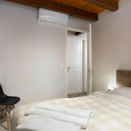 Apartment Alma Libre / Campiello / Corfu Old Town *