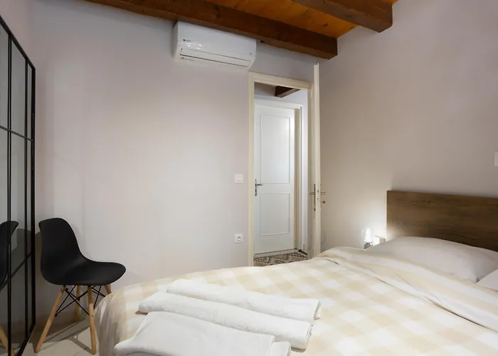 Apartment Alma Libre / Campiello / Corfu Old Town *